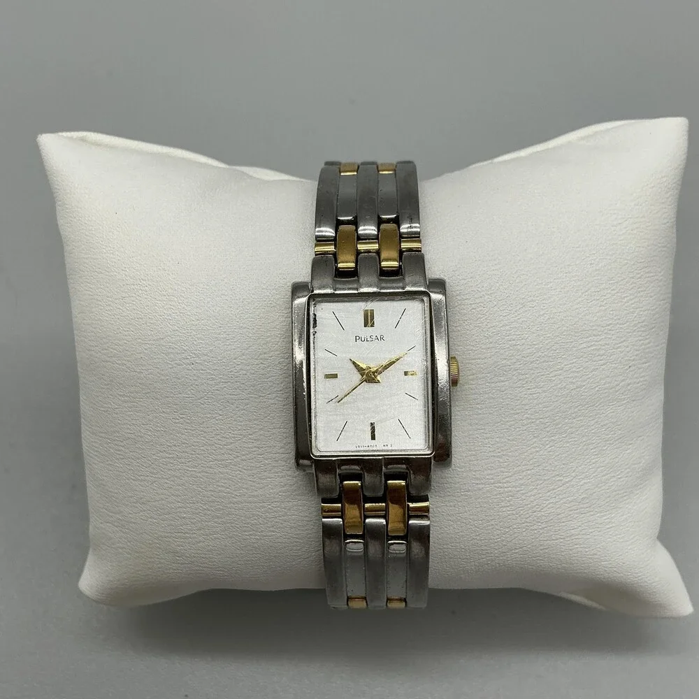 Pulsar V811-X040 Womens Watch 18mm White Dial Two Tone New Battery 7